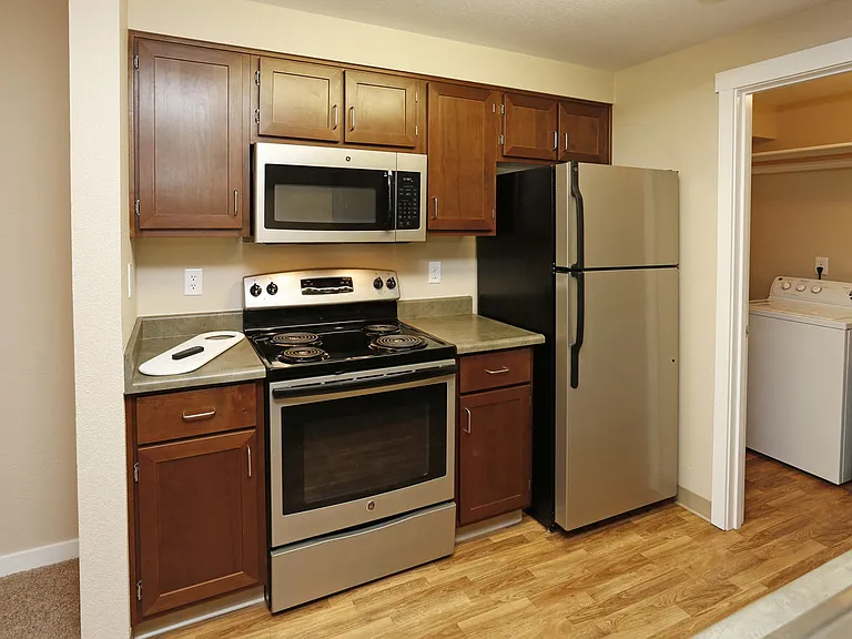 Commons at Avalon Park Apartments — Photo 32