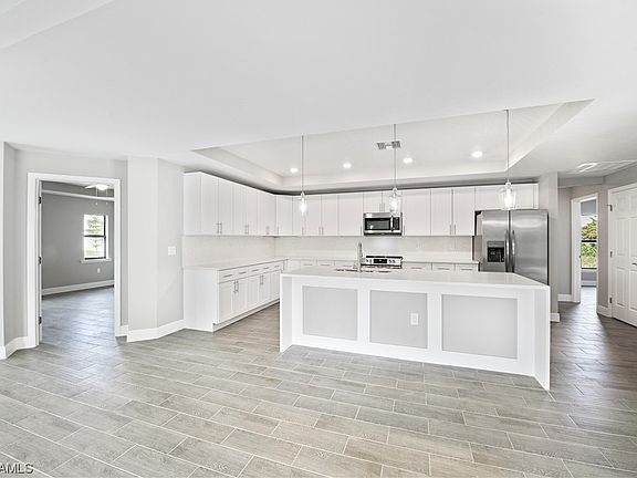 5th image of 312 Perlita Ave
