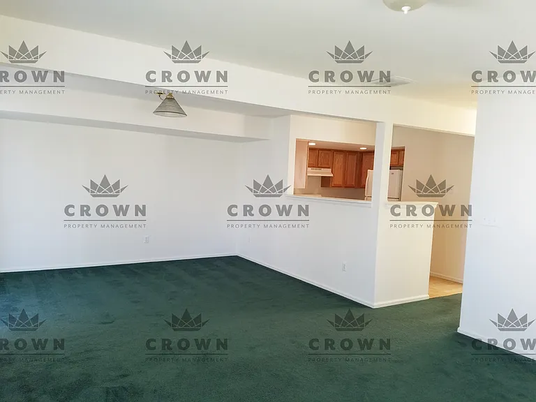 302 Annie Morgan Ct — Photo 2