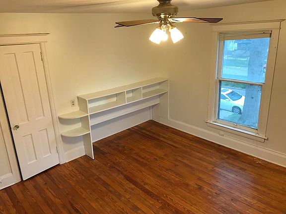 3rd image of 1450 C St #2nd
