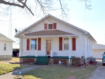 313 W Buchanan St, Carlinville, IL, 62626