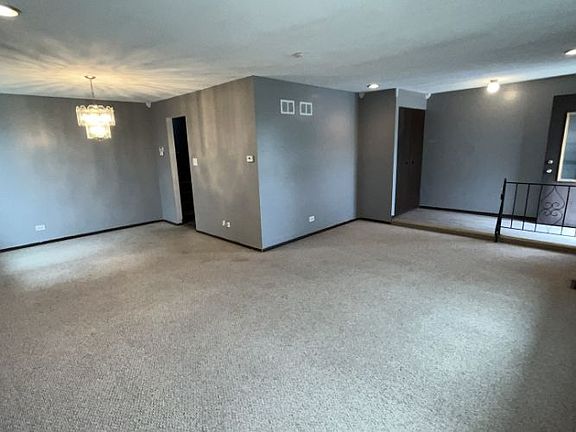 4th image of 18046 Juneway Ct