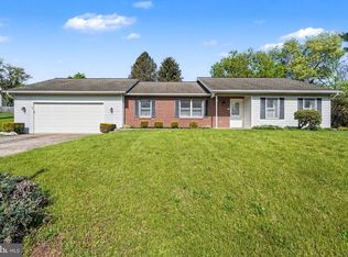 280 Shatto Dr, Carlisle, PA 17013