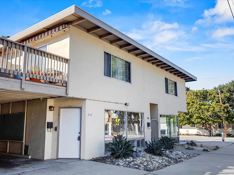 514 Sloat Ave — Photo 1