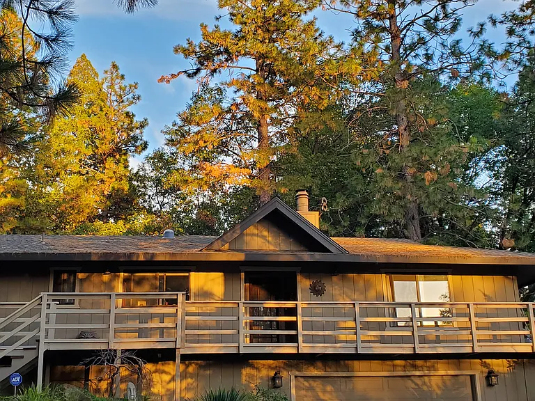 12087 Sunny Slope Dr — Photo 1