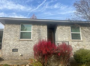8110 Orchard Dr, Little Rock, AR 72209