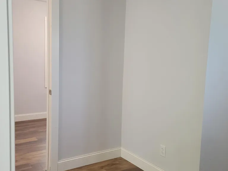 205 Oskaloosa St #203 — Photo 5