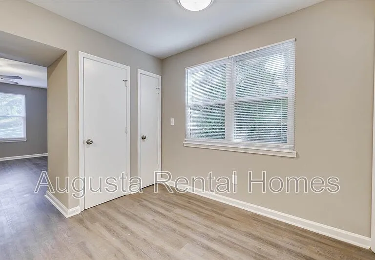 306 W Buena Vista Ave — Photo 13