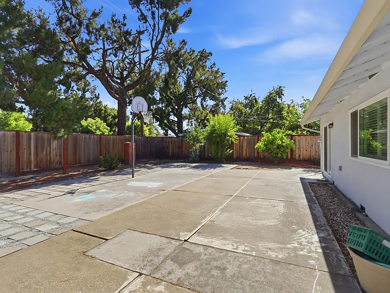 19397 Eric Dr — Photo 36