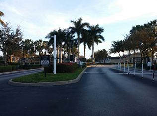 8051 Tauren Ct, Naples, FL 34119