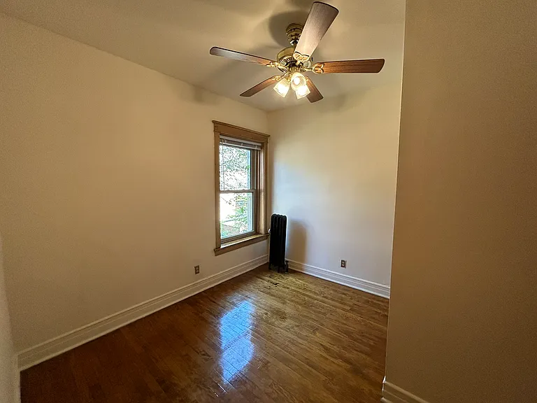 2540 N Racine — Photo 30