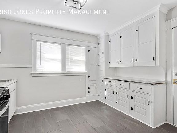 3rd image of 35 Weyand Ave