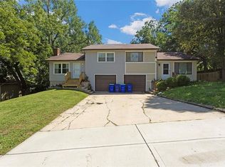5225 Farley Ct, Merriam, KS 66203