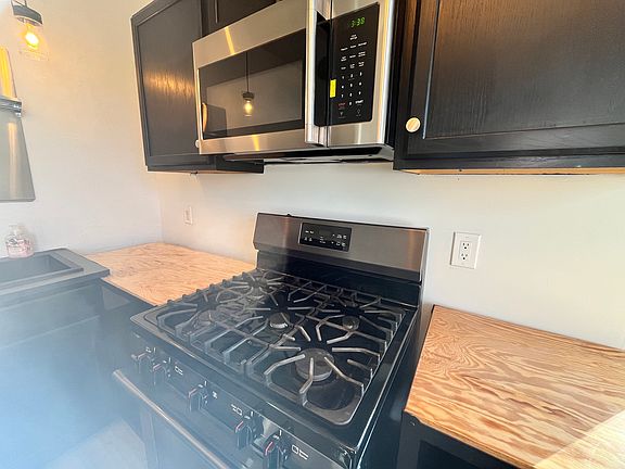 2nd image of 4138 Langland St #4