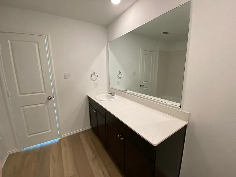 1609 River Crossing Dr — Photo 7