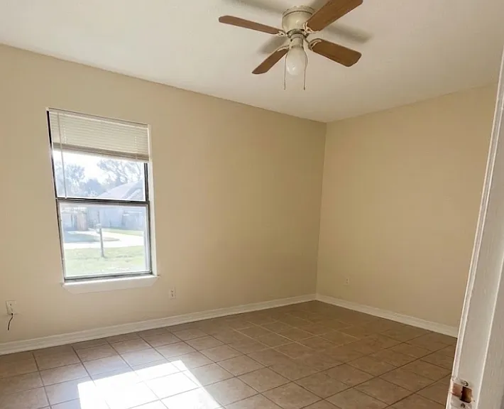 6386 W Fairfield Dr #C — Photo 4