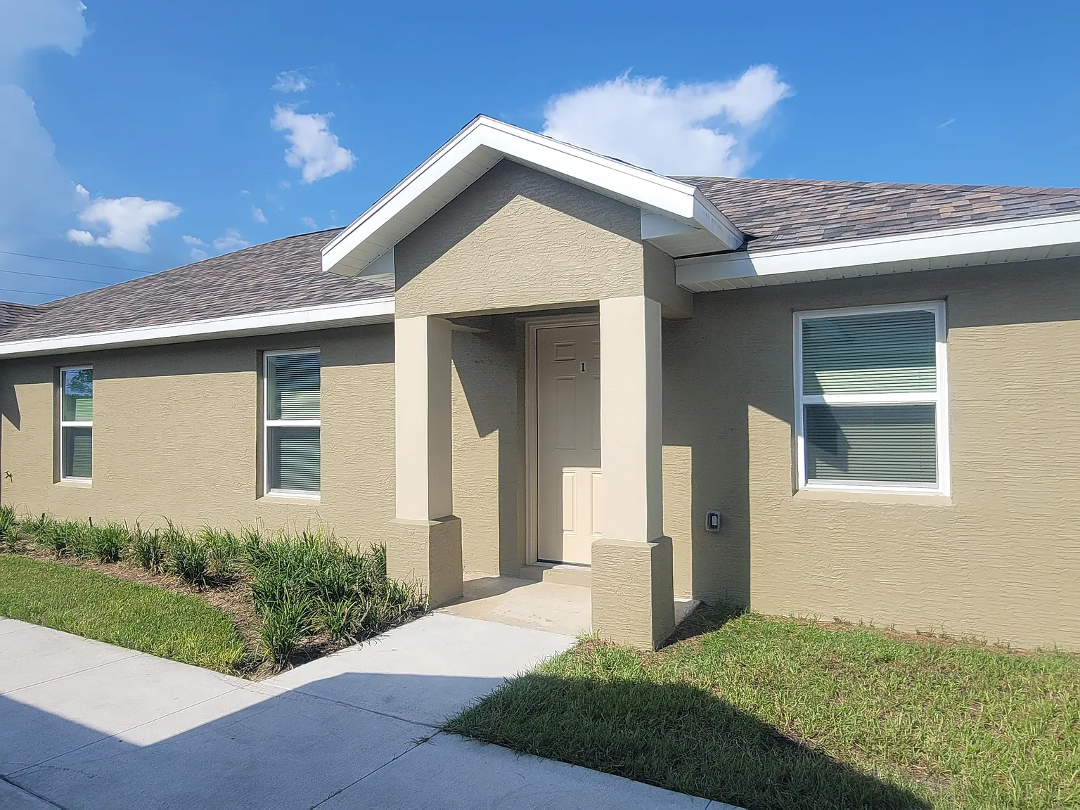 2 bed, 980 sqft, $1,250 — Photo 2