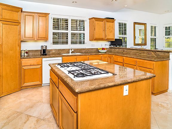 3rd image of 3219 Bayshore Dr