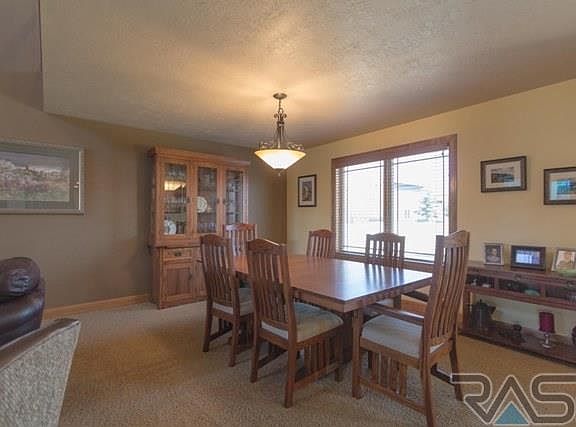 3rd image of 7204 S Heatherridge Ave