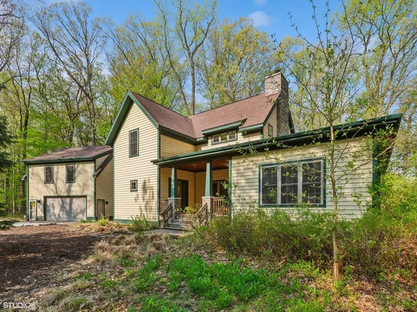 38 Blackberry Trl, Michigan City, IN 46360