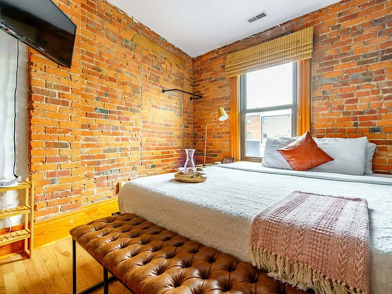 N High St — Photo 19