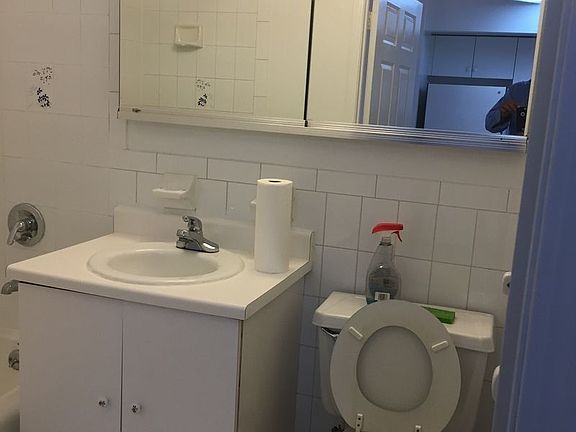 2nd image of 7549 113th St APT 3