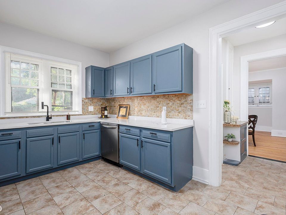 8129 E Lafayette St, photo 18