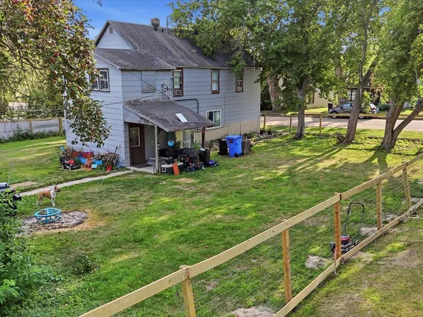 219 3rd Ave, Bovey, MN 55709