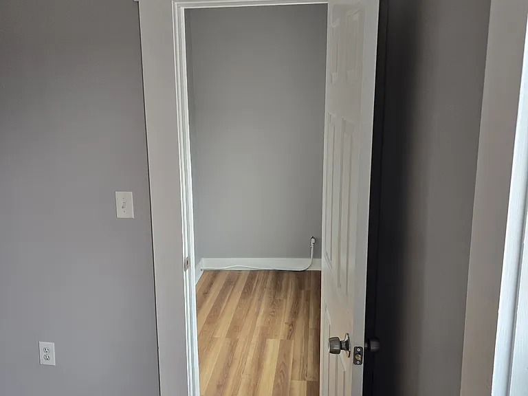 315 Cedar St #6 — Photo 5