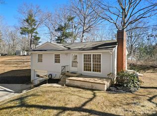 76 Maple Springs Rd, Asheville, NC 28805