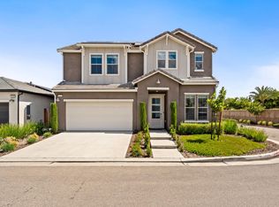 1396 E Via Prato Dr, Fresno, CA 93730
