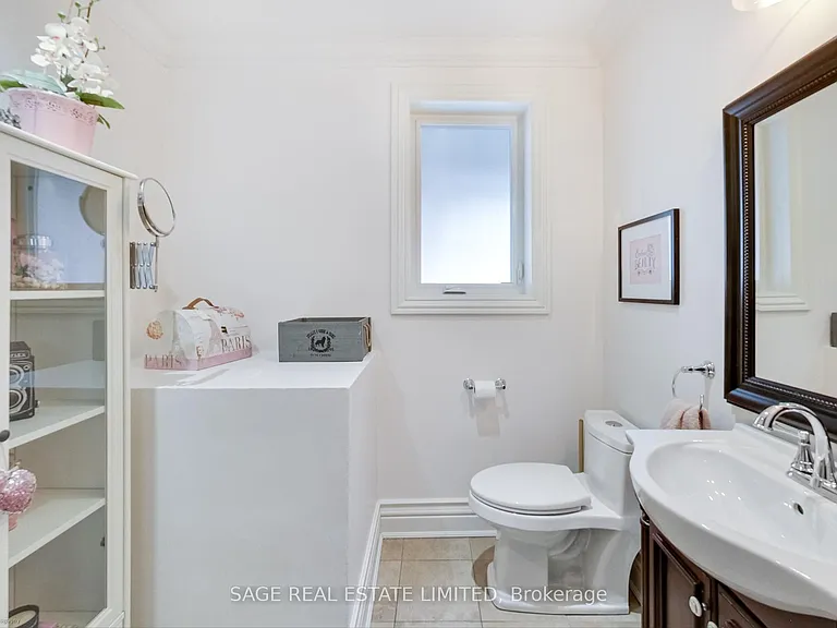 108 Beresford Ave — Photo 17