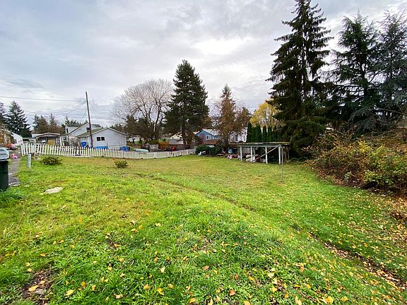 2nd image of 162 131st St E