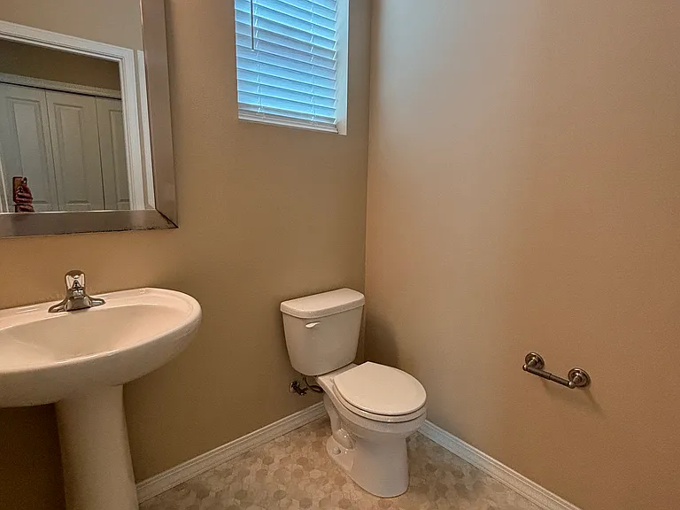 3676 SE Chesterton Dr — Photo 7