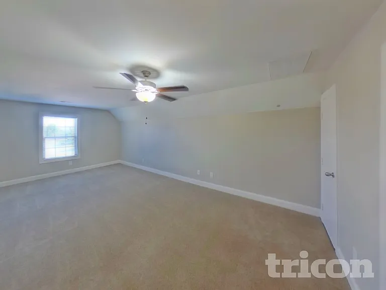 5105 Cloverhill Dr — Photo 25
