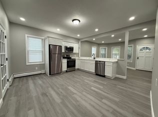 89 Lowell Ave #1, Providence, RI 02909