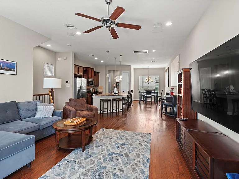2818 Polk St — Photo 10