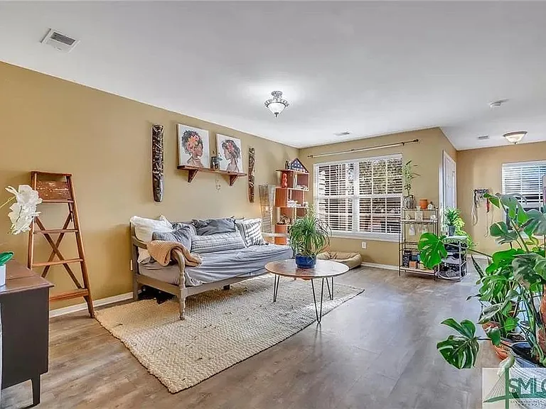 137 Fairgreen St — Photo 21