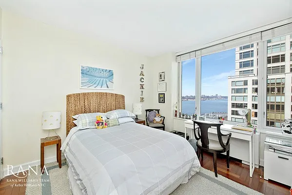 Rented by Keller Williams NYC | media 6