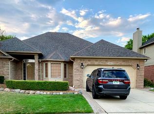 20853 Addison Dr, Macomb, MI 48044