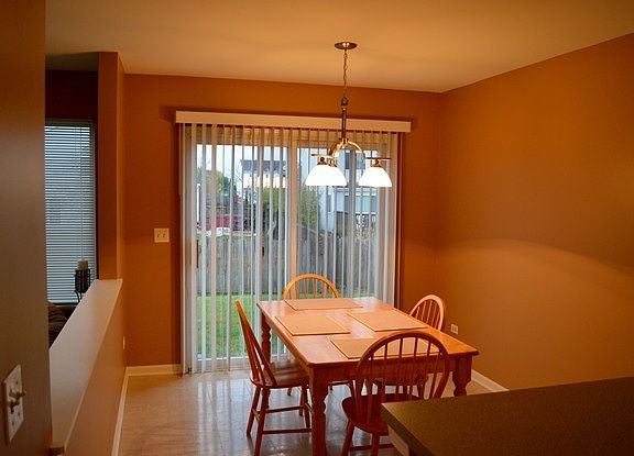 4th image of 3020 Bloomfield Dr