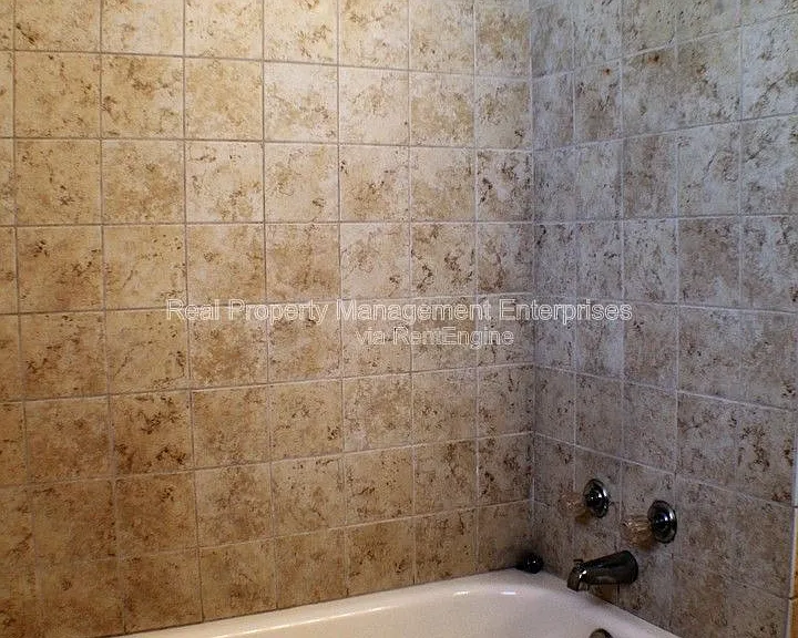 516 Inwood Dr — Photo 6