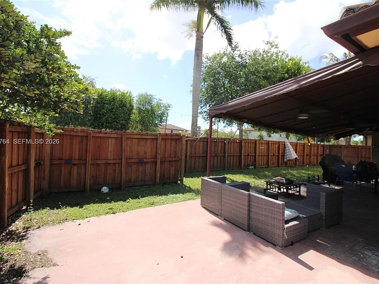 3698 SE 2nd Dr — Photo 70