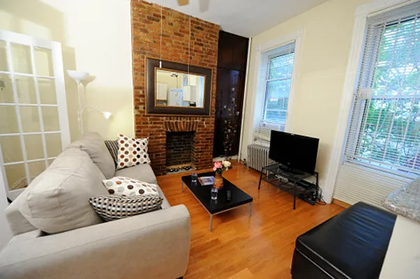 Rented by RES New York | media 4