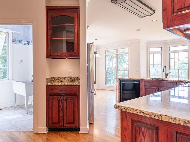 1711 Lawrence Rd — Photo 11