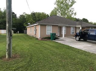 917 Manuel Rd #B, Lake Charles, LA 70607