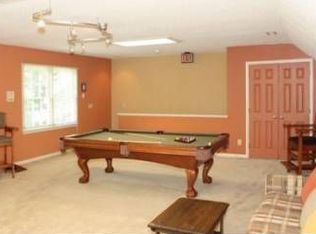 103 Hunters Crsg, Cary, NC 27518