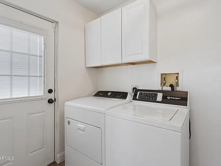 926 W Moreland St — Photo 22