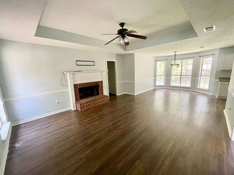 129 Bellegrove Cir — Photo 2