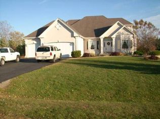 2S941 Heritage Glen Ct, Batavia, IL 60510
